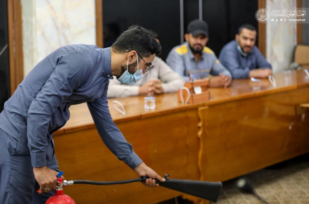 قسم السلامة المهنية في العتبة العلوية المقدسة يقيم دورات تخصصية للتعريف بقواعد السلامة العامة 