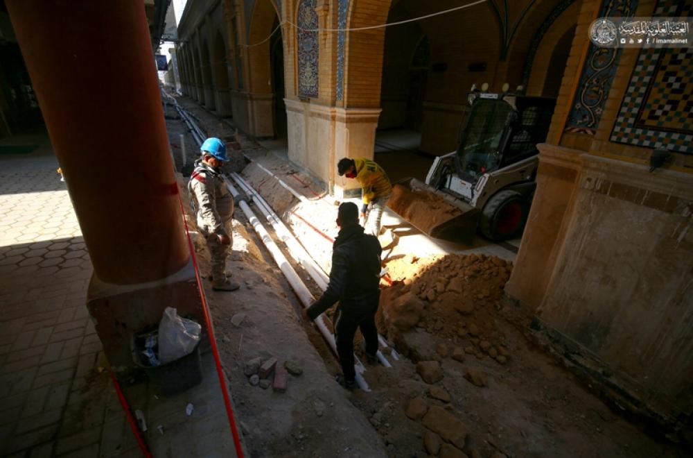 قسم الشؤون الهندسية والفنية في العتبة العلوية ينفذ مشروع تأهيل الشارع المحاذي لصحن السيدة فاطمة (ع)