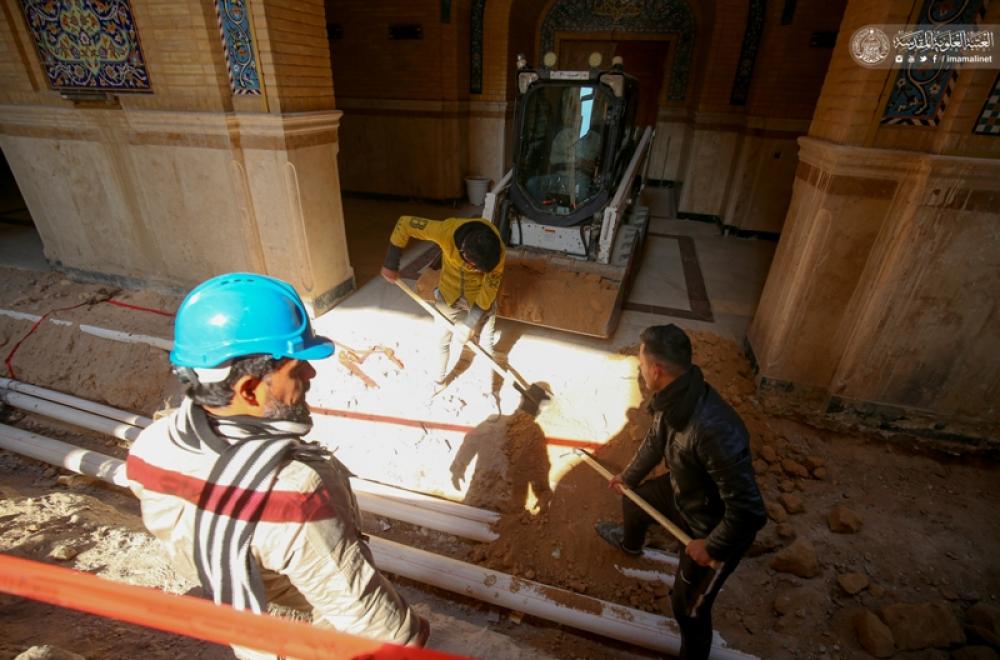 قسم الشؤون الهندسية والفنية في العتبة العلوية ينفذ مشروع تأهيل الشارع المحاذي لصحن السيدة فاطمة (ع)