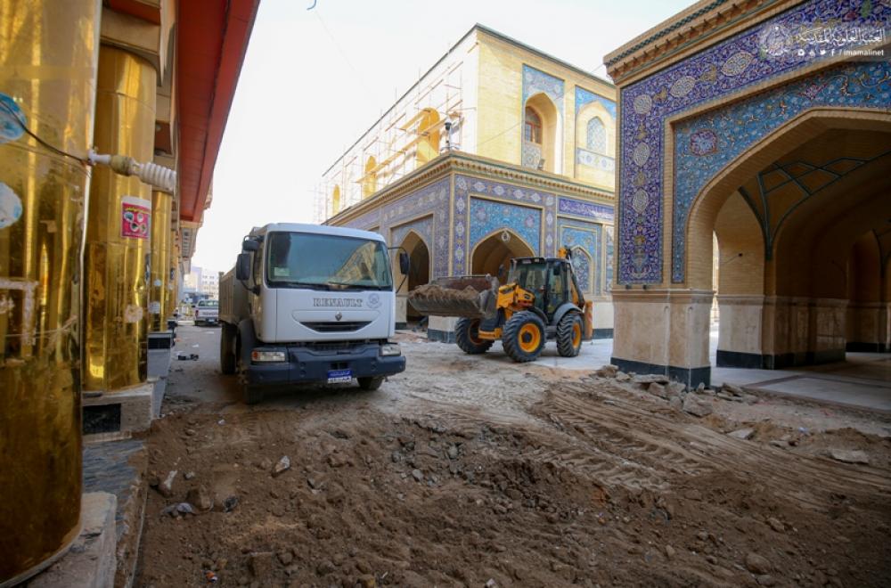 قسم الشؤون الهندسية والفنية في العتبة العلوية ينفذ مشروع تأهيل الشارع المحاذي لصحن السيدة فاطمة (ع)