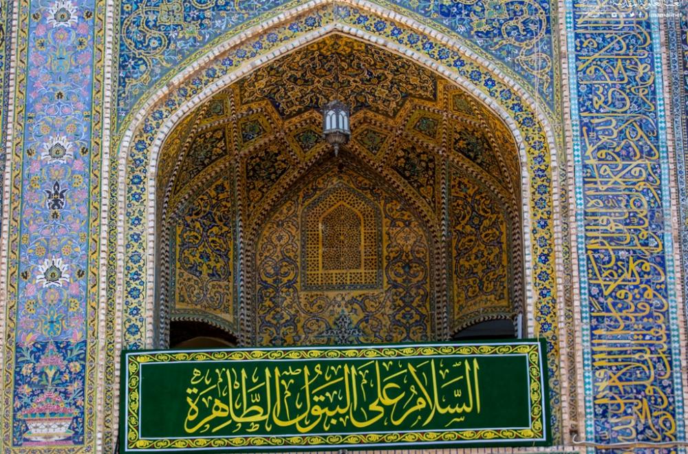 رفع راية ( يا سيدة نساء العالمين ) ونشر معالم الاحتفال بالذكرى العطرة لولادة سيدة النساء السيدة الزهراء ( عليها السلام) 