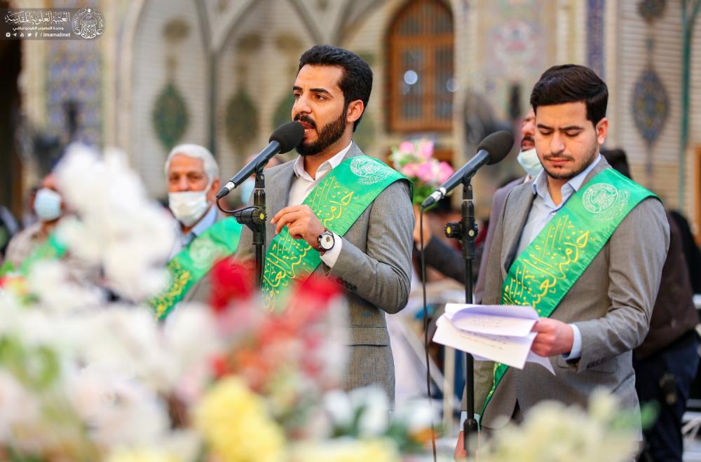 العتبة العلوية المقدسة تحتفي بمولد ريحانة رسول الله (ص) خلال الزيارة الصباحية بتوزيع الورود ونشر معالم الزينة