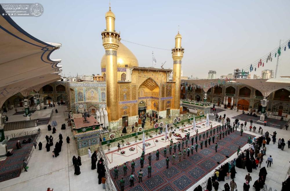 العتبة العلوية المقدسة تحتفي بمولد ريحانة رسول الله (ص) خلال الزيارة الصباحية بتوزيع الورود ونشر معالم الزينة