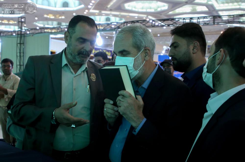 إقبال واسع على جناح العتبة العلوية بمعرض الكتاب الدولي في طهران