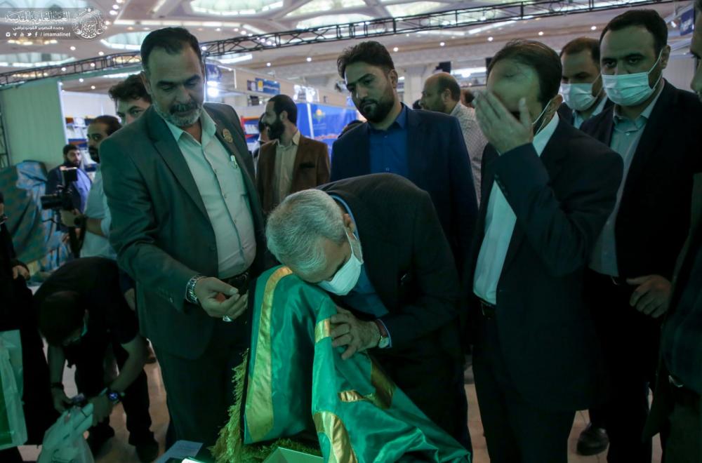 إقبال واسع على جناح العتبة العلوية بمعرض الكتاب الدولي في طهران