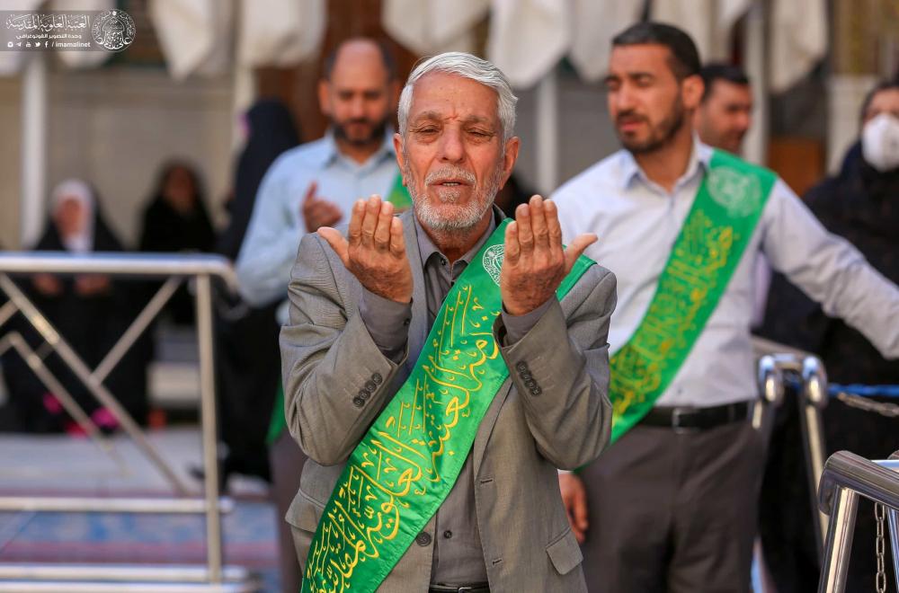 منتسبو العتبة العلوية يؤدون الزيارة الصباحية بحضور الوفود المشاركة في مؤتمر العلاقات الدولي