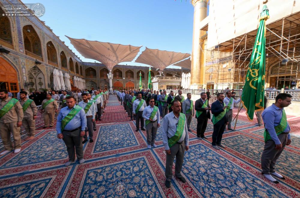 منتسبو العتبة العلوية يؤدون الزيارة الصباحية بحضور الوفود المشاركة في مؤتمر العلاقات الدولي