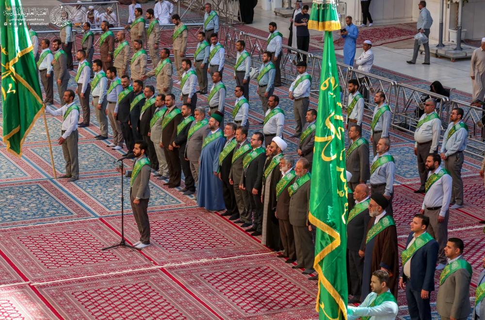 منتسبو العتبة العلوية يؤدون الزيارة الصباحية بحضور الوفود المشاركة في مؤتمر العلاقات الدولي