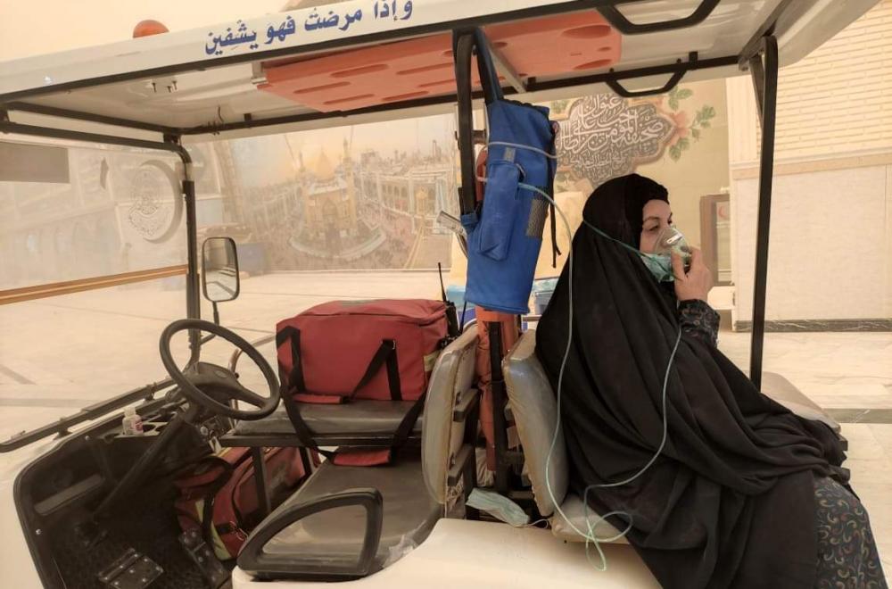 الإخلاء الطارئ في العتبة العلوية المقدسة ... جهود كبيرة في تقديم الخدمات الاسعافية للزائرين خلال العاصفة الترابية