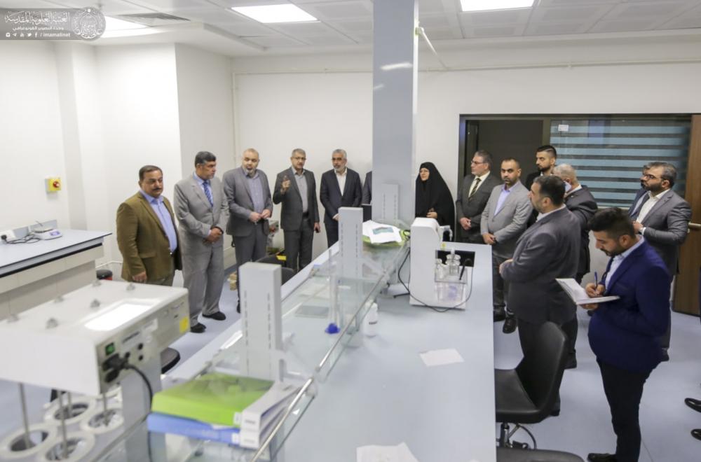 الأمين العام للعتبة العلوية المقدسة يزور العتبة الحسينية المقدسة ويقوم بجولة في المؤسسات الطبية والجامعية التابعة لها 