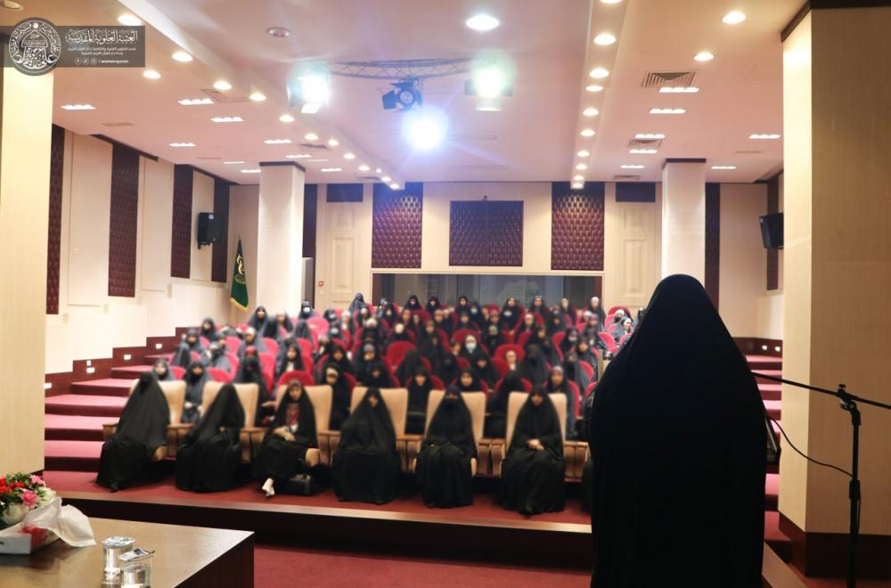 دار القرآن الكريم النسوية في العتبة العلوية المقدسة تكرم (155) حافظة 