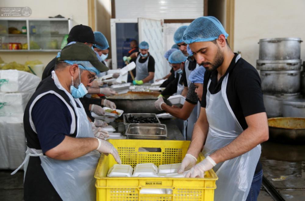 العتبة العلوية المقدسة تواصل تقديم خدماتها للزائرين العائدين من زيارة الأربعين 