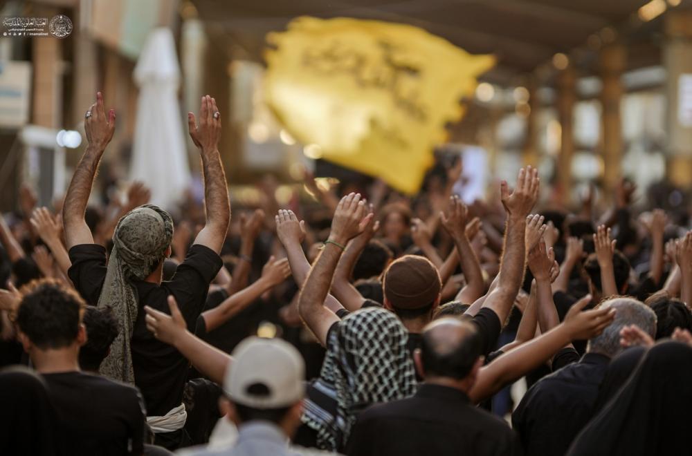 هيئة مواكب العتبة العلوية تستقبل مواكب العزاء في ذكرى رحيل سيد الكائنات (صلى الله عليه وآله وسلم) 