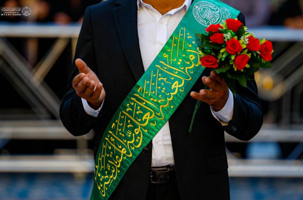 بالصور...منتسبو العتبة العلوية المقدسة يحيون الذكرى العطرة لولادة سيد الكائنات وخاتم الأنبياء محمد (صلى الله عليه وآله وسلّم) في رحاب مرقد ابن عمه المولى أمير المؤمنين (عليه السلام)