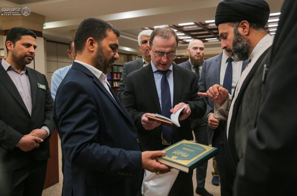 مركز أمير المؤمنين (عليه السلام) للترجمة يعلن عن إصداراته المتنوعة المهداة للشخصيات الأجنبية خلال عام 2022م