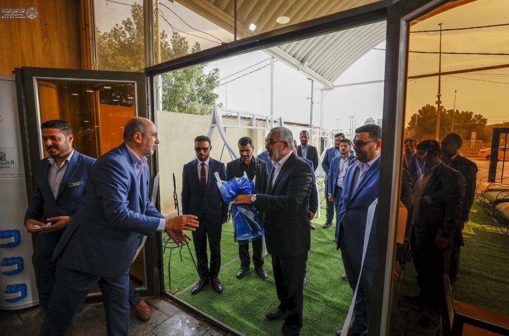 الأمين العام للعتبة العلوية المقدسة يفتتح معرض (فدك) التسويقي 