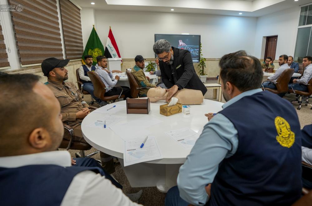 شعبة الدراسات والتطوير تقيم ورشة تدريبية خاصة بالإسعافات الأولية لخدام العتبة العلوية المقدسة 