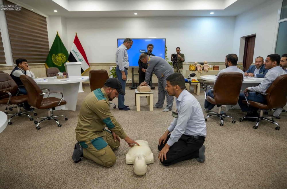 شعبة الدراسات والتطوير تقيم ورشة تدريبية خاصة بالإسعافات الأولية لخدام العتبة العلوية المقدسة 