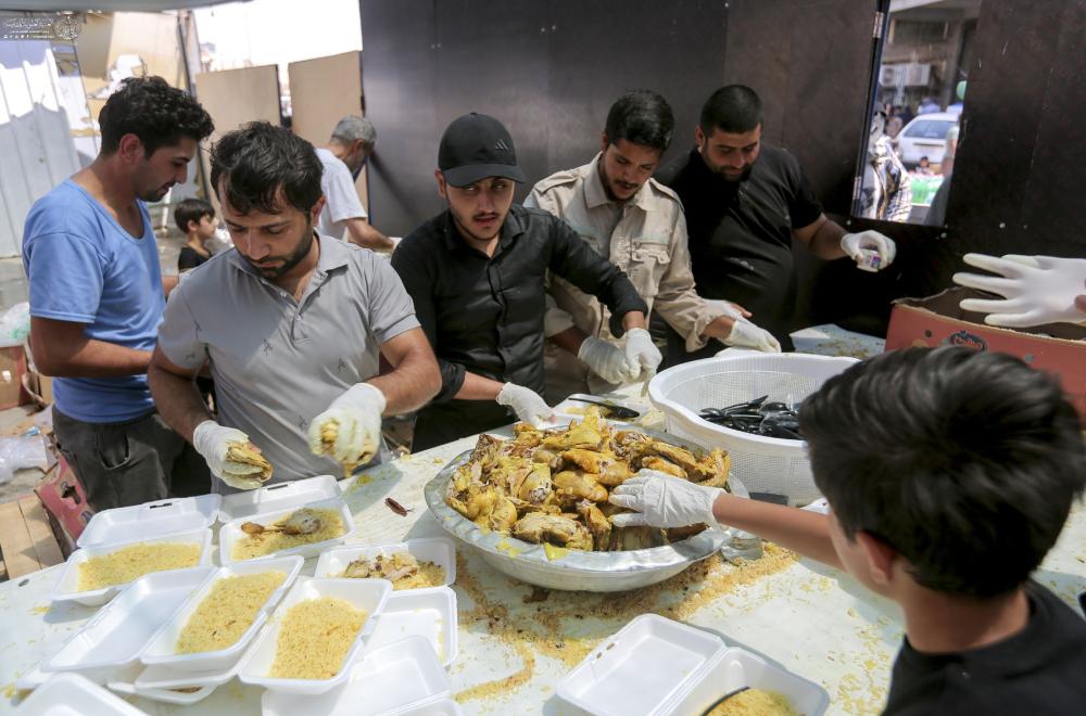تجاوز الــ 25 ألف وجبة طعام يومياً.. موقع ضيافة الإمام الحسن (ع) يواصل ضيافة زائري الأربعين  