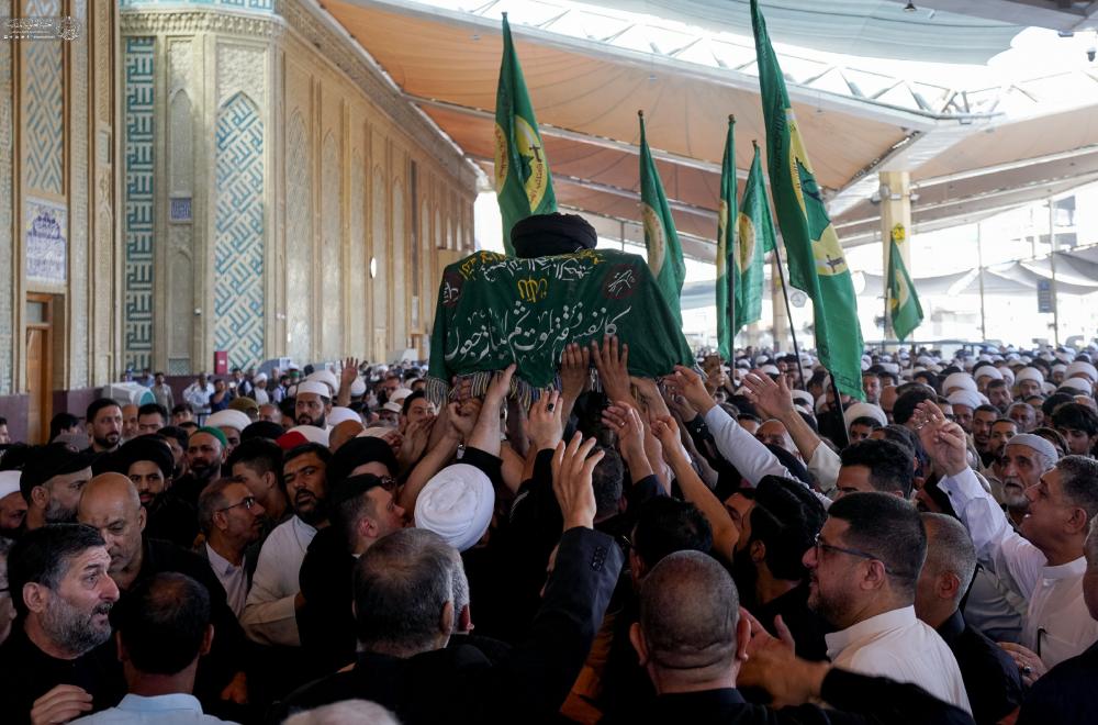 تشييع مهيب لجثمان آية الله المحقق الكبير سماحة السيد محمد مهدي الخرسان في مرقد أمير المؤمنين (عليه السلام) 