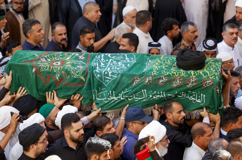 تشييع مهيب لجثمان آية الله المحقق الكبير سماحة السيد محمد مهدي الخرسان في مرقد أمير المؤمنين (عليه السلام) 