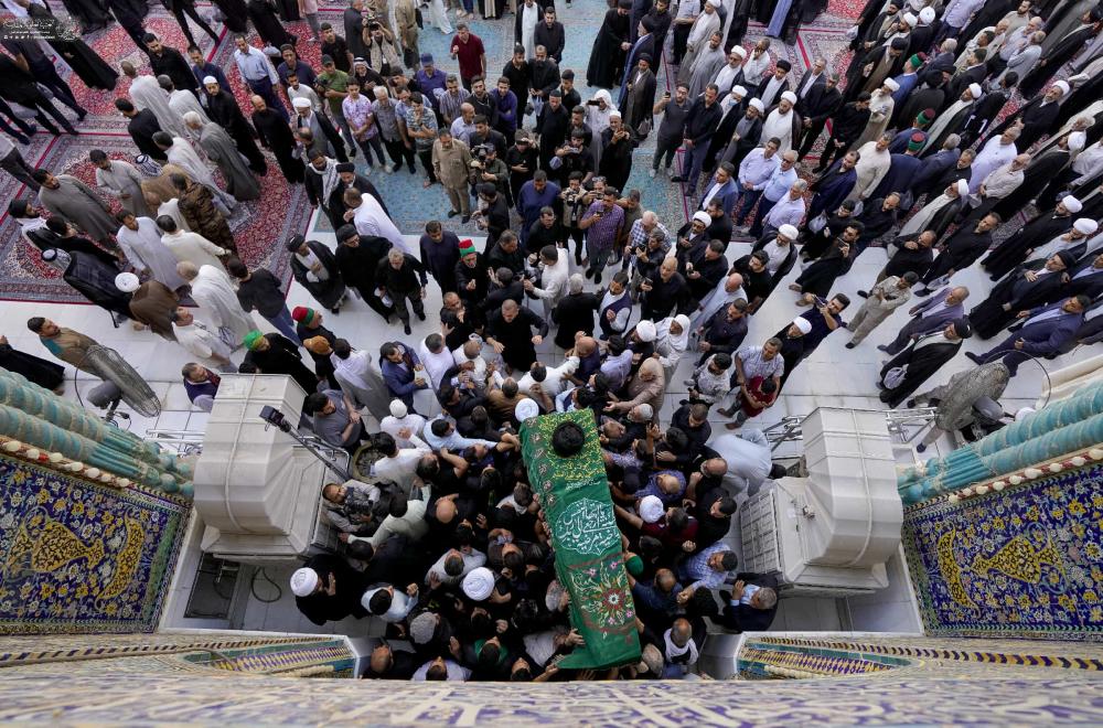 تشييع مهيب لجثمان آية الله المحقق الكبير سماحة السيد محمد مهدي الخرسان في مرقد أمير المؤمنين (عليه السلام) 