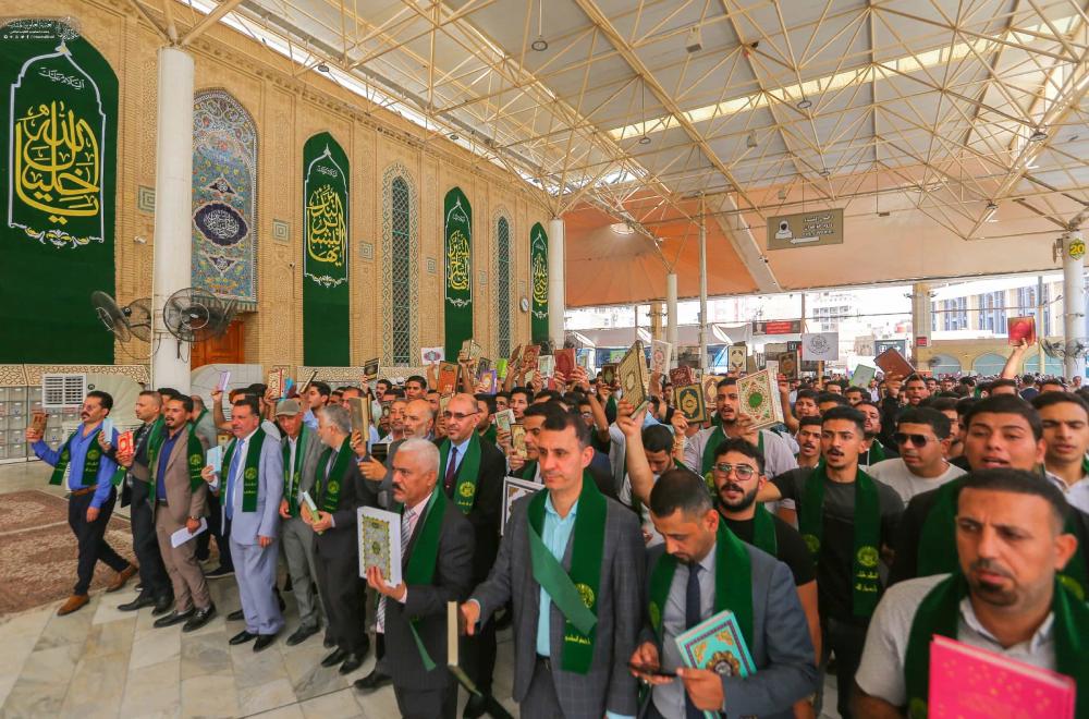 العتبة العلوية المقدسة ترعى مسيرة ولائية لإحياء مناسبة مولد الرسول الأكرم (ص) وحفيده الإمام الصادق (ع) 