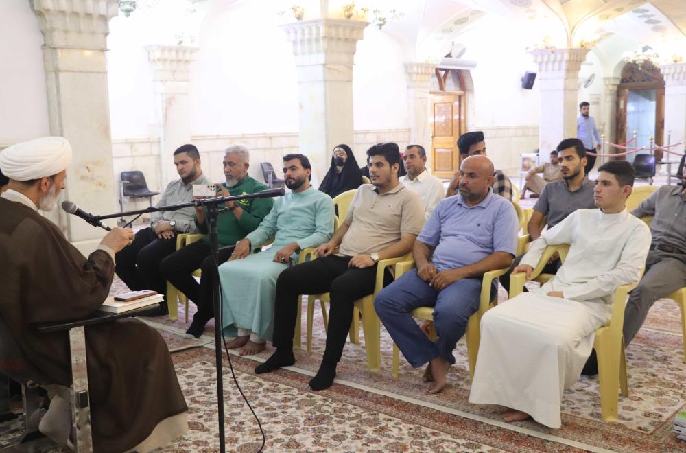 نخبٌ من مختلف شرائح المجتمع في ضيافة العتبة العلوية المقدسة 