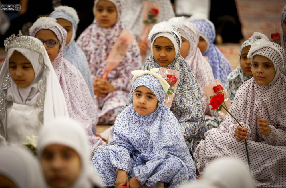 احتفاء بهنّ لوصولهن سن التكليف الشرعي .. العتبة العلوية المقدسة تقيم حفلاً لطالبات المدارس في النجف الأشرف
