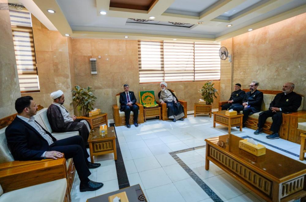 الأمين العام للعتبة العلوية المقدسة يستقبل وفد العتبة الرضوية المقدسة