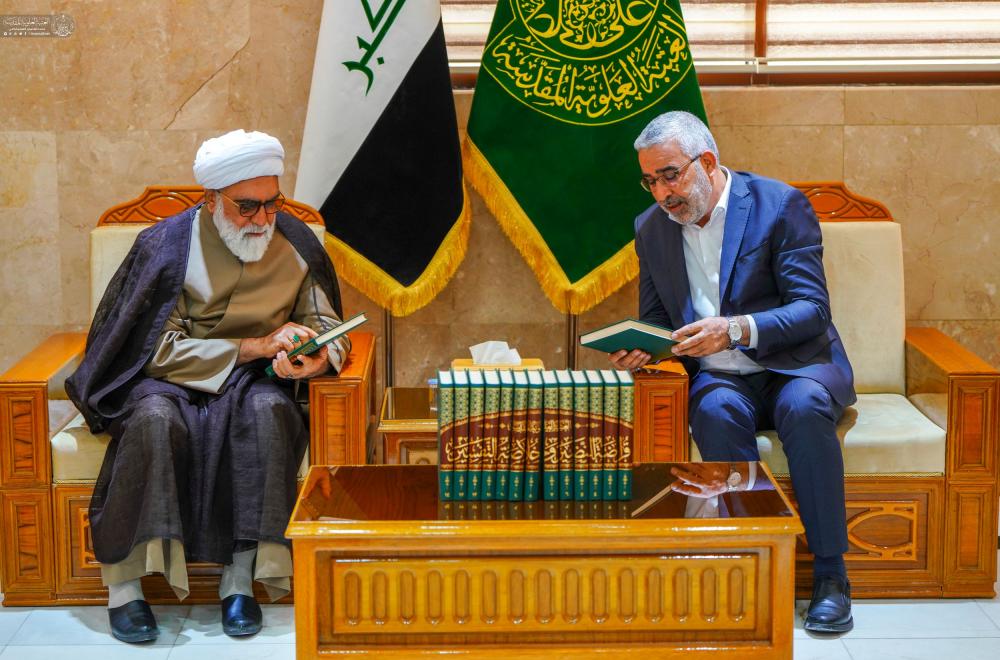 الأمين العام للعتبة العلوية المقدسة يستقبل متولي العتبة الرضوية المقدسة