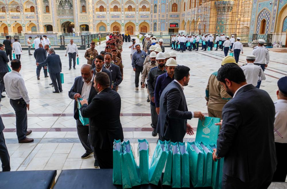 فئات مجتمعية متنوعة في رحاب أمير المؤمنين لتجديد عهد البيعة لأمير المؤمنين (ع) بمناسبة عيد الغدير الأغر 