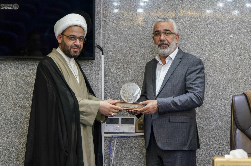 الأمين العامّ للعتبة العلويّة المقدّسة يكرّم رؤساء الأقسام و يُشيد بجهودهم خلال أسبوع الغدير الأغرّ الثالث عشر
