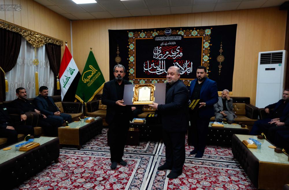 بحضور وفد موكب العتبة العلوية المقدسة .. العتبة العسكرية المقدسة تحتفي بمواكب العتبات المقدسة المشاركة في زيارة الإمام الحسن العسكري (ع)