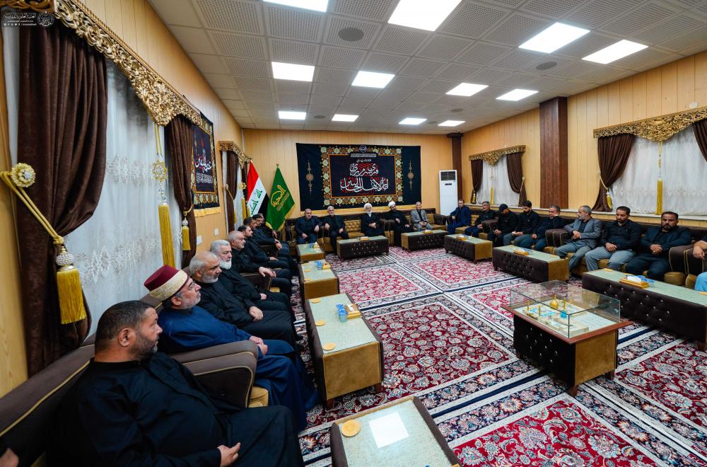 بحضور وفد موكب العتبة العلوية المقدسة .. العتبة العسكرية المقدسة تحتفي بمواكب العتبات المقدسة المشاركة في زيارة الإمام الحسن العسكري (ع)