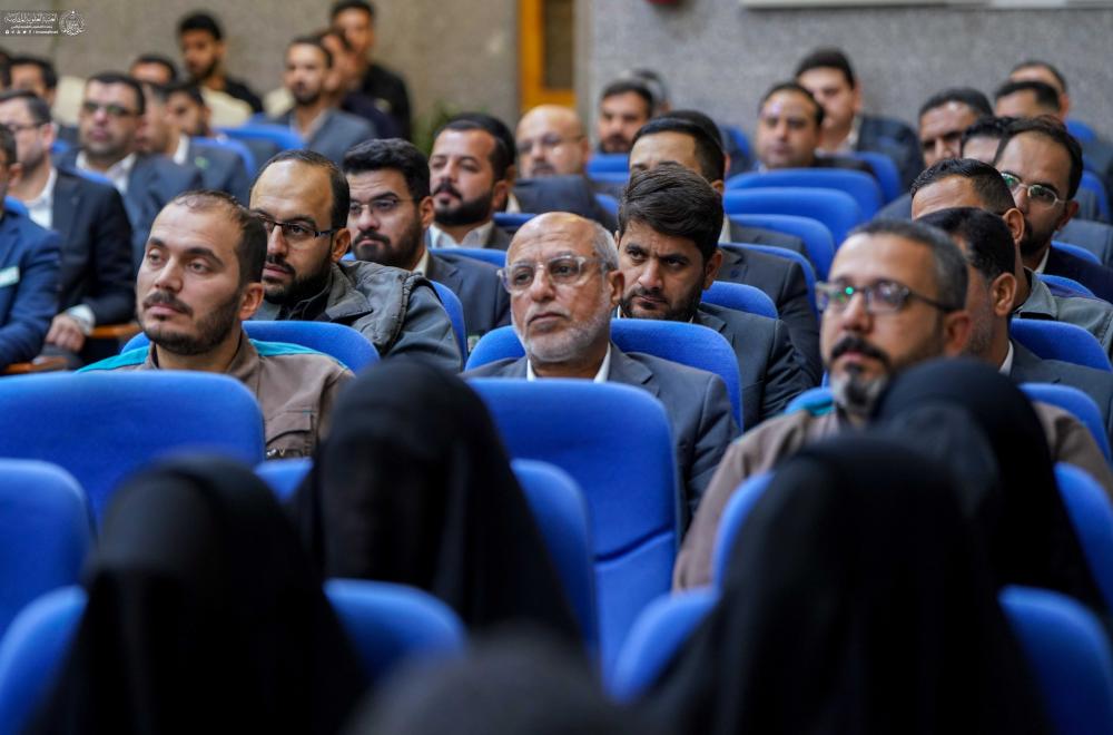 الأمين العام للعتبة العلوية المقدسة في لقاء توجيهي لتعزيز المبادئ الإنسانية والقيم الأخلاقية من أجل الارتقاء بخدمة زائري المولى أمير المؤمنين (عليه السلام)