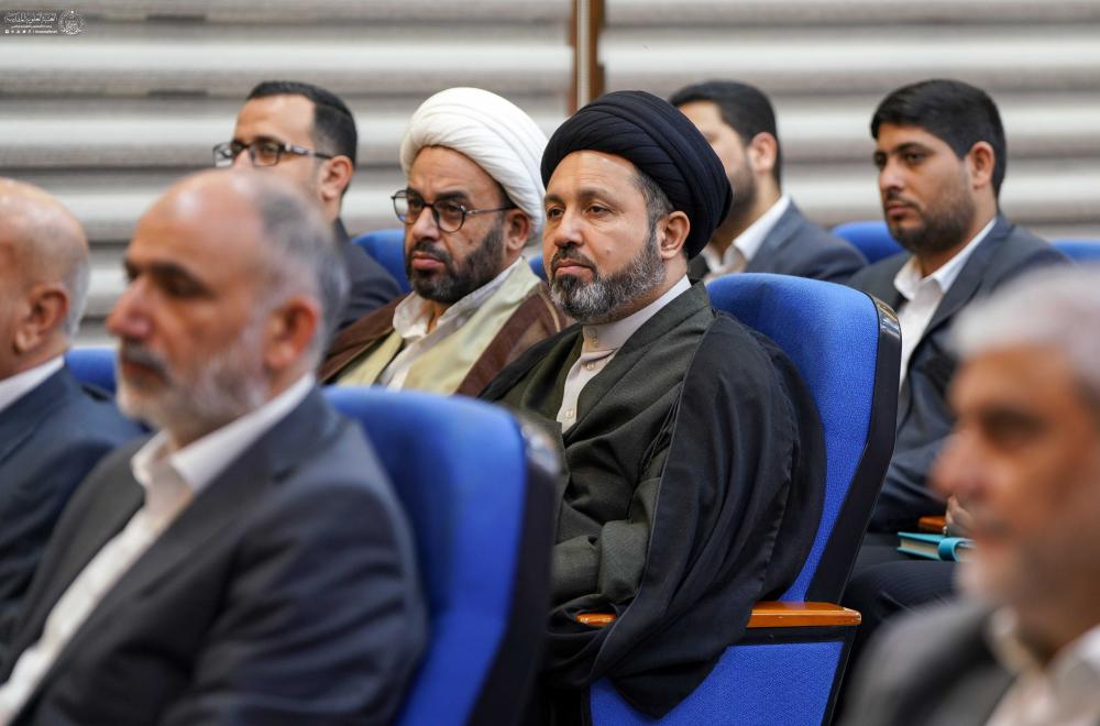 الأمين العام للعتبة العلوية المقدسة في لقاء توجيهي لتعزيز المبادئ الإنسانية والقيم الأخلاقية من أجل الارتقاء بخدمة زائري المولى أمير المؤمنين (عليه السلام)