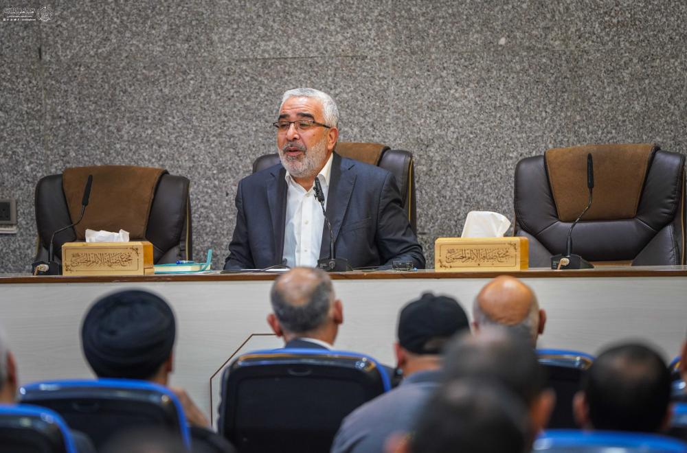 الأمين العام للعتبة العلوية المقدسة في لقاء توجيهي لتعزيز المبادئ الإنسانية والقيم الأخلاقية من أجل الارتقاء بخدمة زائري المولى أمير المؤمنين (عليه السلام)