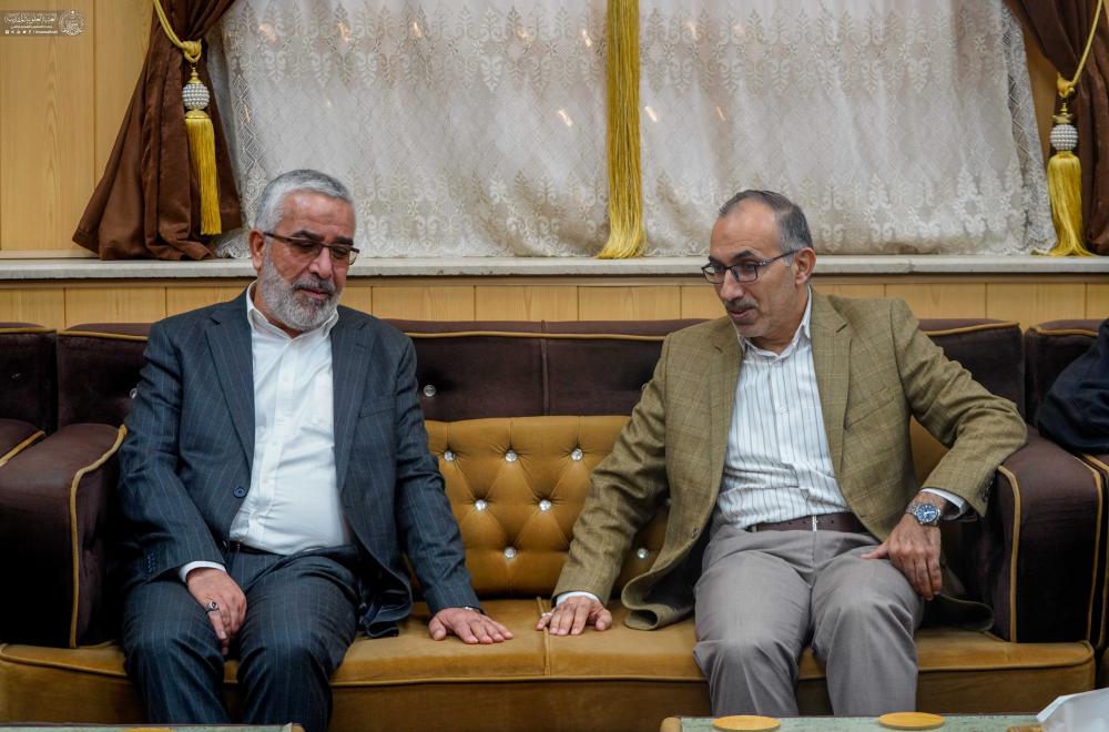 الأمين العام للعتبة العلوية المقدسة يترأس وفداً إلى سامراء لتقديم التهاني للأمين الجديد للعتبة العسكرية المقدسة