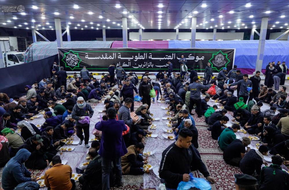 موكب العتبة العلوية المقدسة يُقدّم خدماته لآلاف الزائرين يوميّاً .. إحصائيات شاملة للخدمات المُقدّمة بذكرى شهادة الإمام الكاظم(ع) 