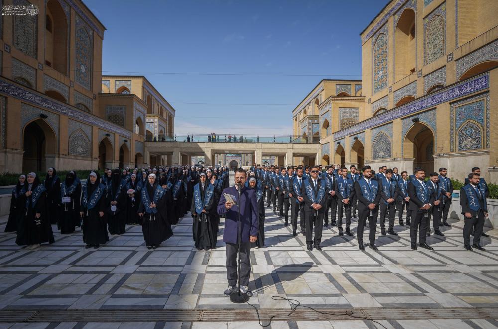 نخبة من خريجي كلية الطب في جامعة الكوفة  في ضيافة العتبة العلويّة المقدّسة 