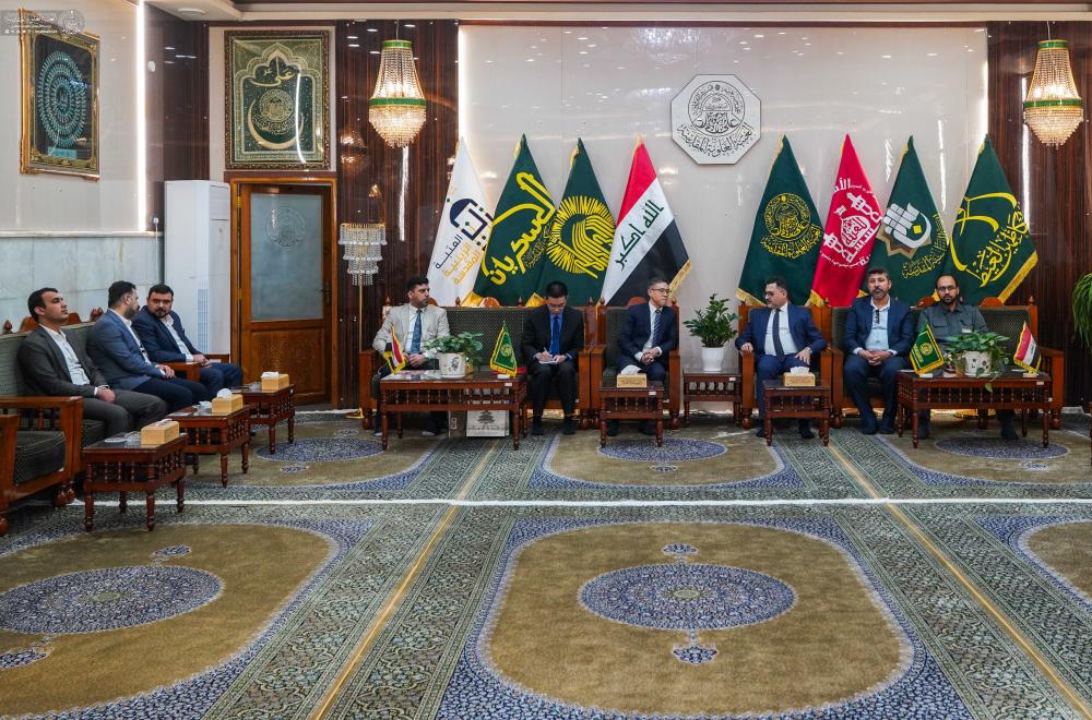 وفدٌ دبلوماسيّ صينيّ يزور العتبة العلوية المقدسة 