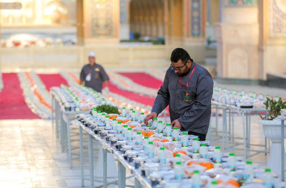 100 ألف وجبة إفطار ومآدب كُبرى في صحن السيدة فاطمة (ع) .. العتبة العلوية المقدسة تستقبل ملايين الزائرين بذكرى شهادة أمير المؤمنين(ع)