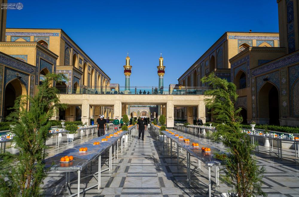 مأدبة إفطار في ليلة القدر الثالثة .. مضيف الزائرين يُقدِّم 90 ألف وجبة إفطار في شهر رمضان  