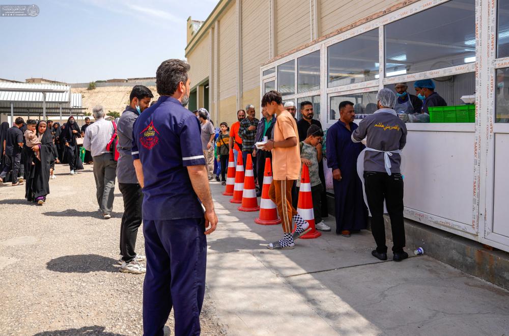 أكثر من 100 ألف وجبة طعام .. قسم المضيف  يبادر بضيافة الزائرين طيلة أيام عيد الفطر المبارك  
