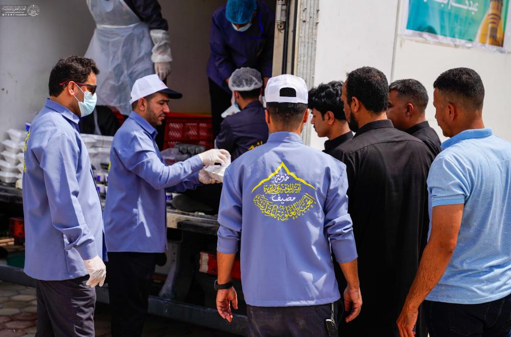 أكثر من 100 ألف وجبة طعام .. قسم المضيف  يبادر بضيافة الزائرين طيلة أيام عيد الفطر المبارك  