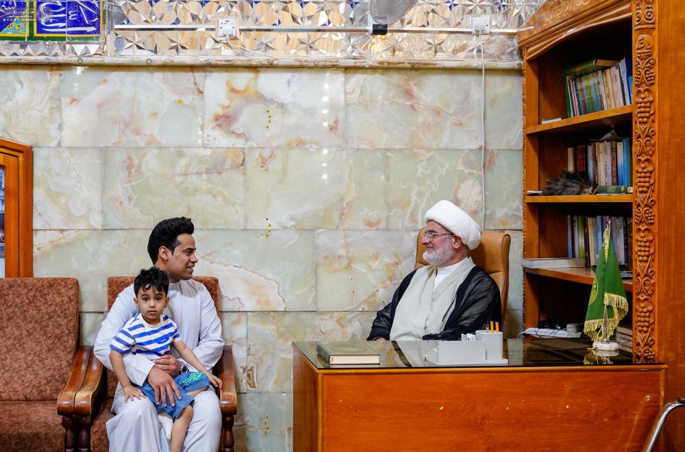 من مرقد أمير المؤمنين (ع) .. آلاف الأزواج يبدؤون حياتهم في كنف البركة والطمأنينة من داخل العراق وخارجه 