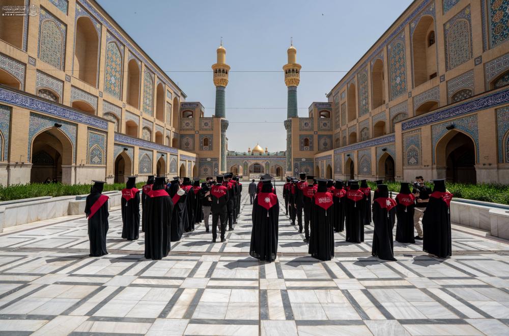 طلبة قسم التخدير في جامعة الحلّة يؤدّون قَسم التخرّج في رحاب العتبة العلويّة المقدّسة