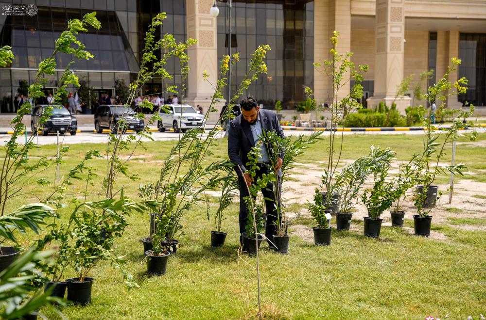 لتعزيز الوعي البيئي .. العتبة العلويّة المقدّسة تشارك في مهرجان الزهور في النجف الأشرف