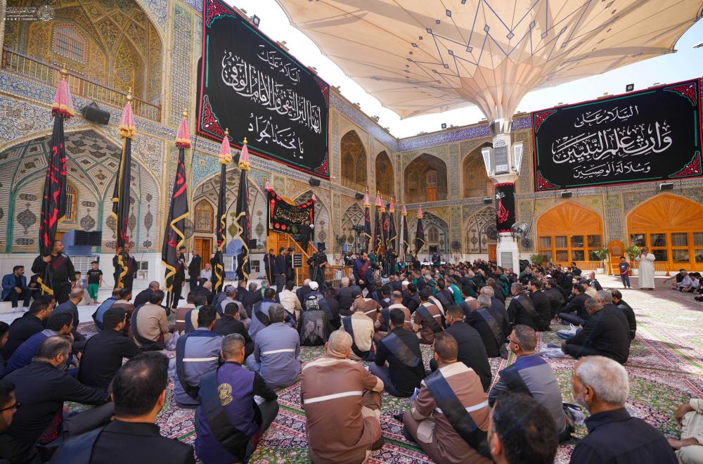 موكب العتبة العلويّة المقدّسة يُحيي ذكرى استشهاد الإمام الجواد (عليه السلام) في الصحن العلويّ المطهّر 